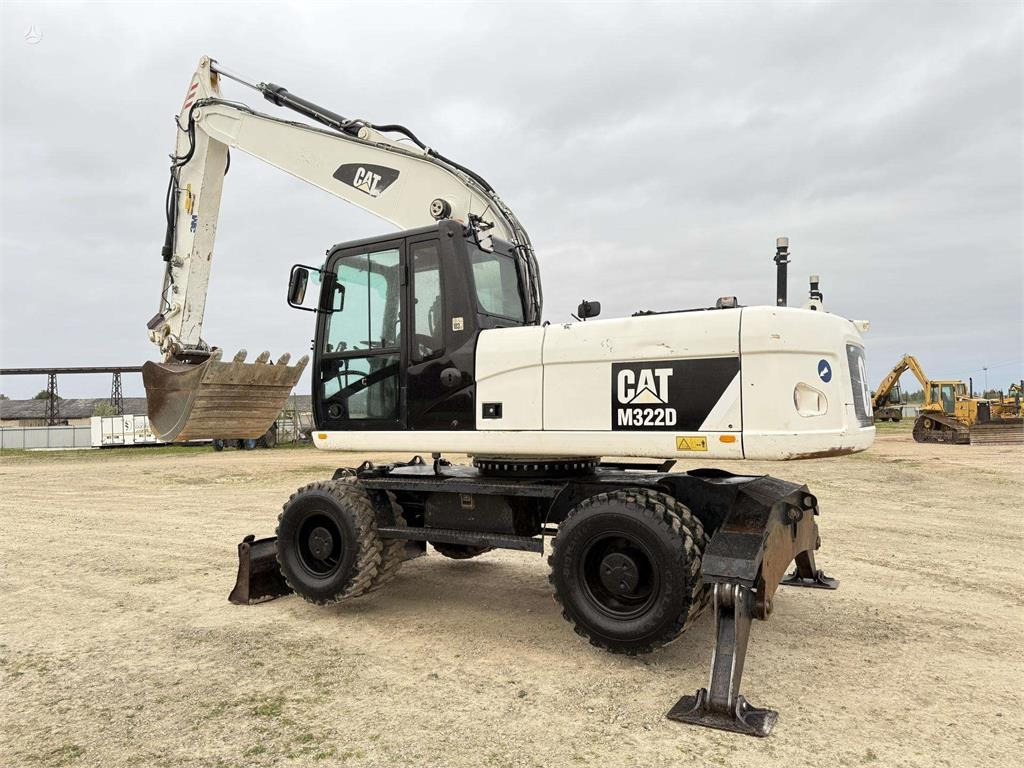 CAT M 322 D , 3D Trimble ready - Pelle sur pneus: photos 4 CAT M 322 D , 3D Trimble ready - Pelle sur pneus: photos 4