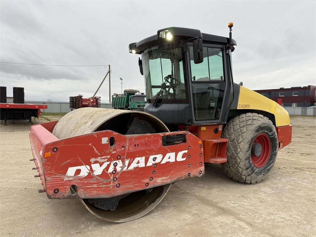 Dynapac S2800D , 12 ton - Compacteur à pieds de mouton/ Monocylindre: photos 1 Dynapac S2800D , 12 ton - Compacteur à pieds de mouton/ Monocylindre: photos 1
