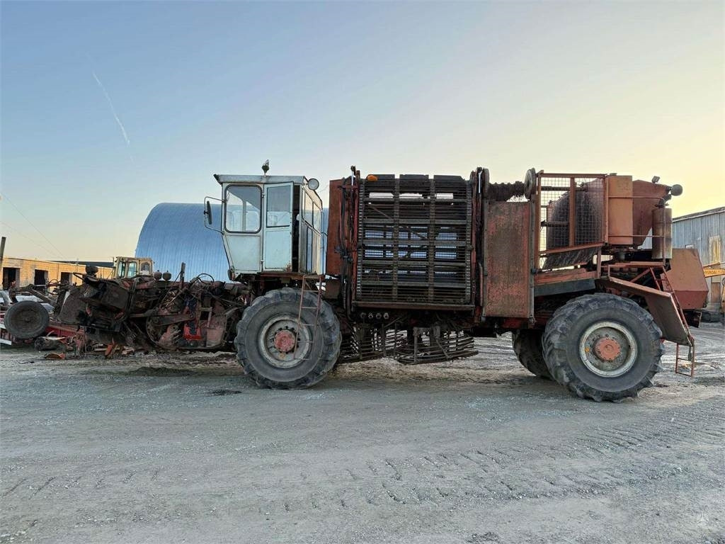 Holmer Mercedes V8 twin turbo - Moissonneuse-batteuse: photos 4 Holmer Mercedes V8 twin turbo - Moissonneuse-batteuse: photos 4