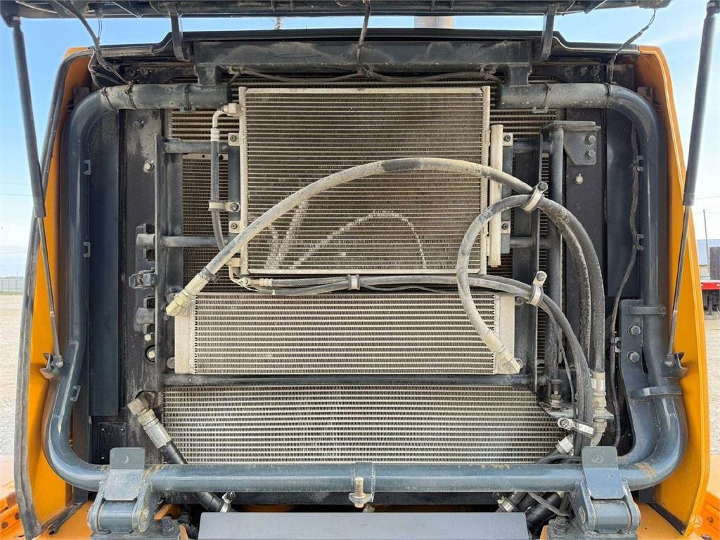 Chargeuse sur pneus Hyundai HL 955: photos 16