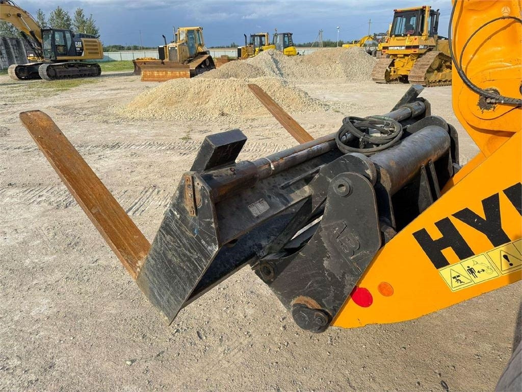 Chargeuse sur pneus Hyundai HL 955: photos 8
