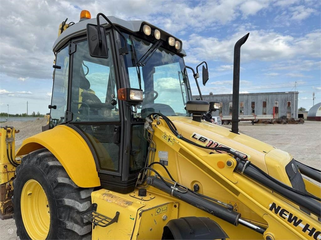Crédit-bail de New Holland LB 110 B-4PT  New Holland LB 110 B-4PT: photos 24