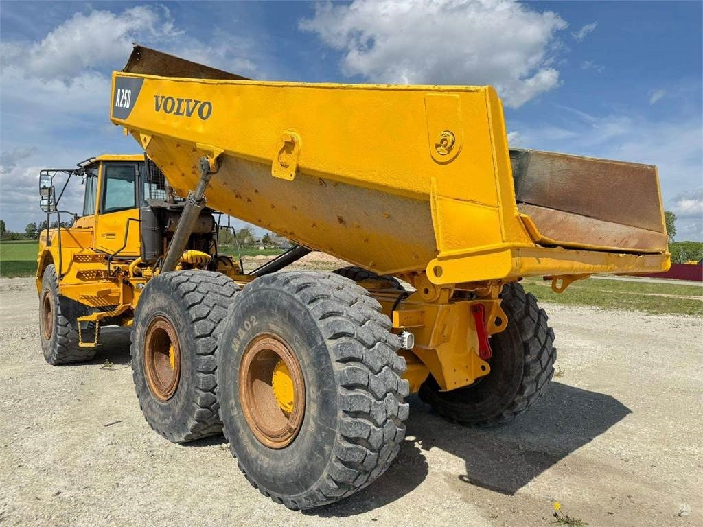 Volvo A25D - Tombereau articulé: photos 5 Volvo A25D - Tombereau articulé: photos 5