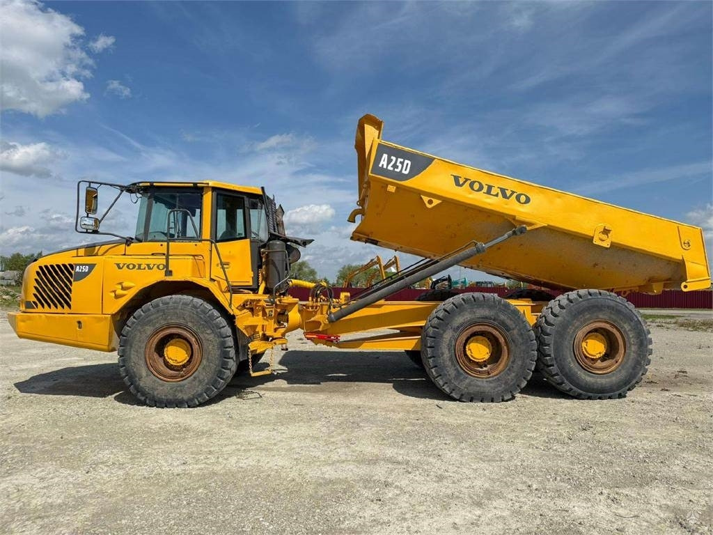 Volvo A25D - Tombereau articulé: photos 3 Volvo A25D - Tombereau articulé: photos 3