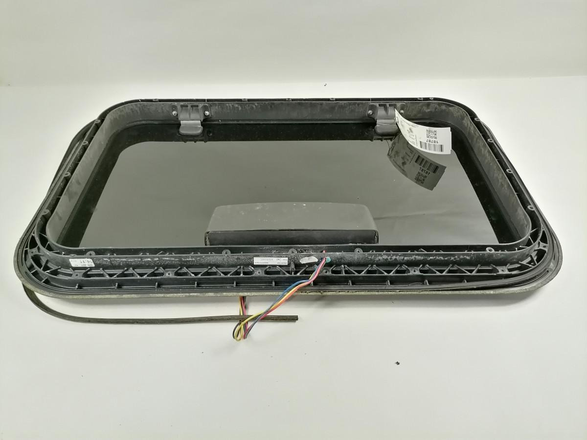 DAF Katuseluuk 1690486 - Pièce universelle pour Camion: photos 2 DAF Katuseluuk 1690486 - Pièce universelle pour Camion: photos 2