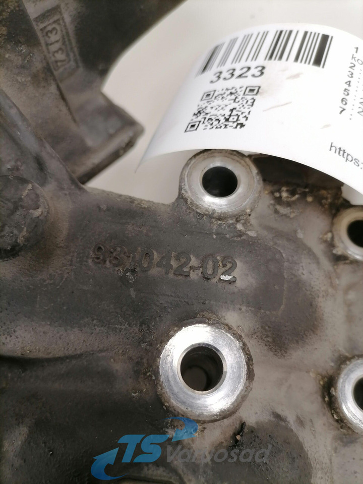 DAF Water pump manifold / housing 1747962 - Pièce universelle pour Camion: photos 2 DAF Water pump manifold / housing 1747962 - Pièce universelle pour Camion: photos 2