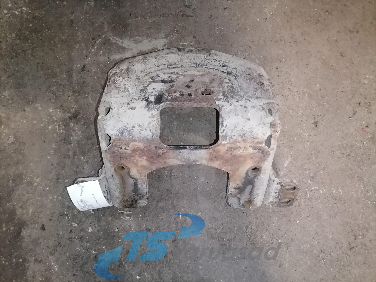 MAN Air spring bracket 81354405016 - Suspension pneumatique pour Camion: photos 2 MAN Air spring bracket 81354405016 - Suspension pneumatique pour Camion: photos 2