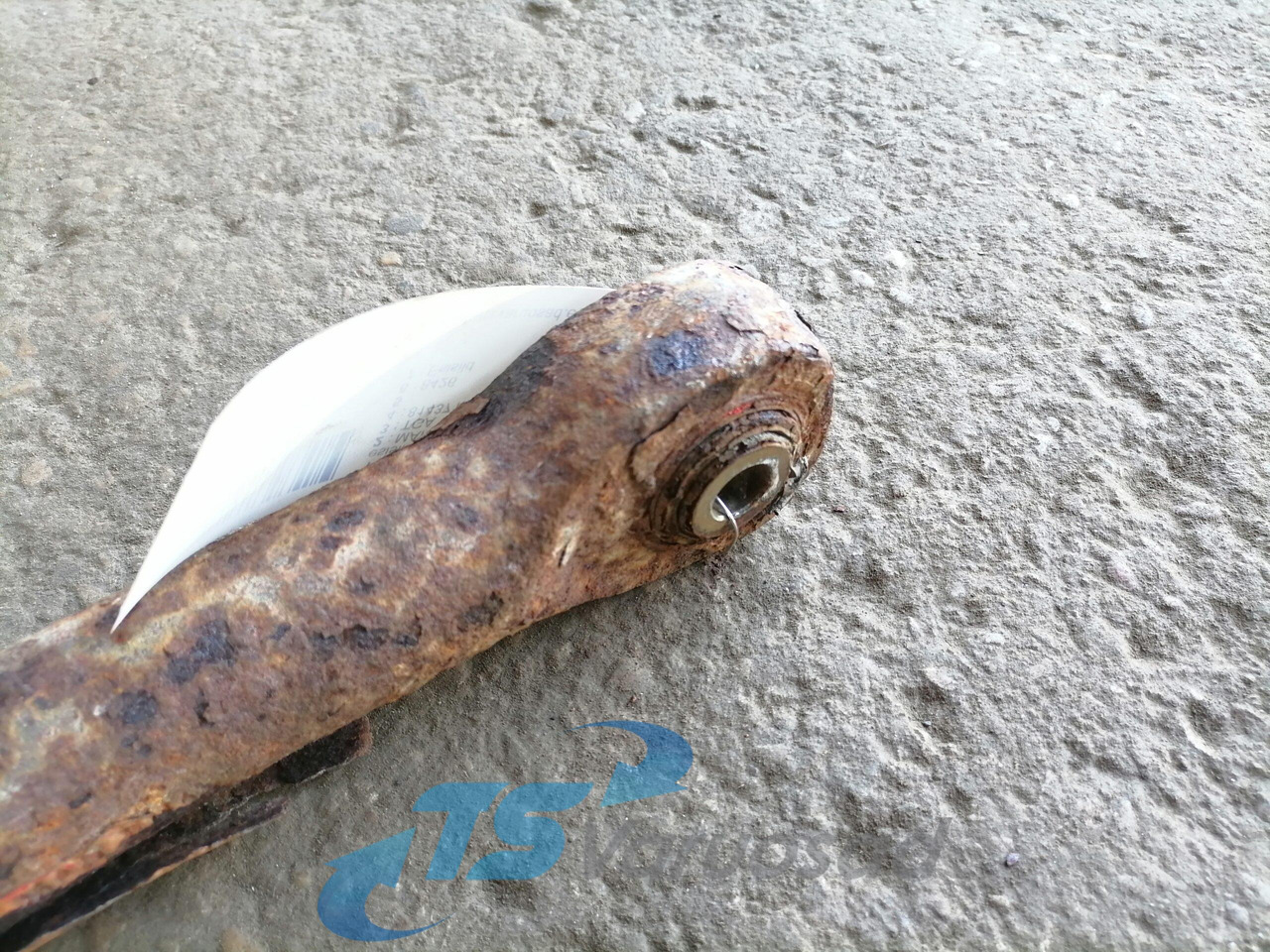MAN Anti-roll bar 81437156074 - Barre stabilisatrice pour Camion: photos 3 MAN Anti-roll bar 81437156074 - Barre stabilisatrice pour Camion: photos 3