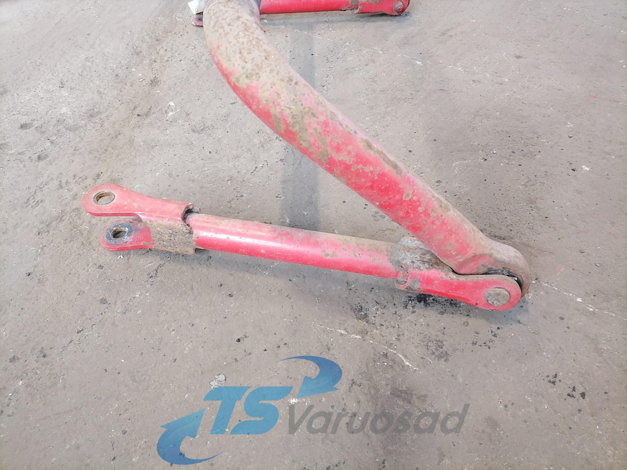 MAN Anti-roll bar 81437156116 - Barre stabilisatrice pour Camion: photos 2 MAN Anti-roll bar 81437156116 - Barre stabilisatrice pour Camion: photos 2