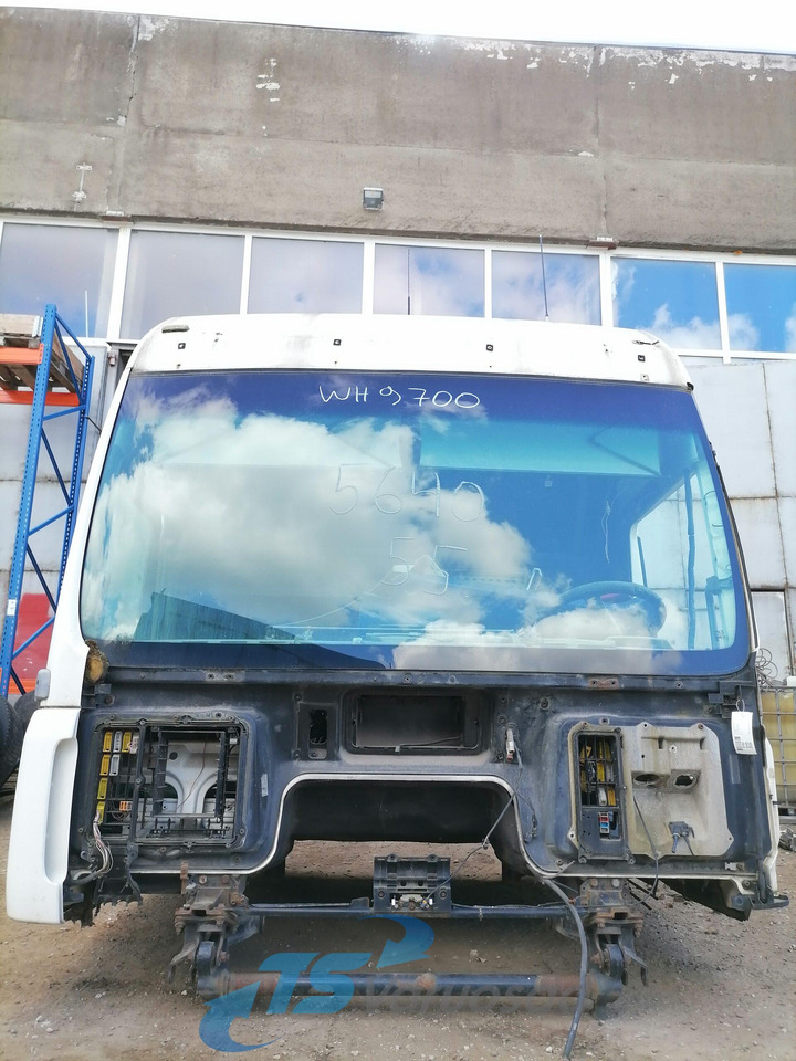 MAN Cab 81600007852 - Cabine et intérieur pour Camion: photos 3 MAN Cab 81600007852 - Cabine et intérieur pour Camion: photos 3