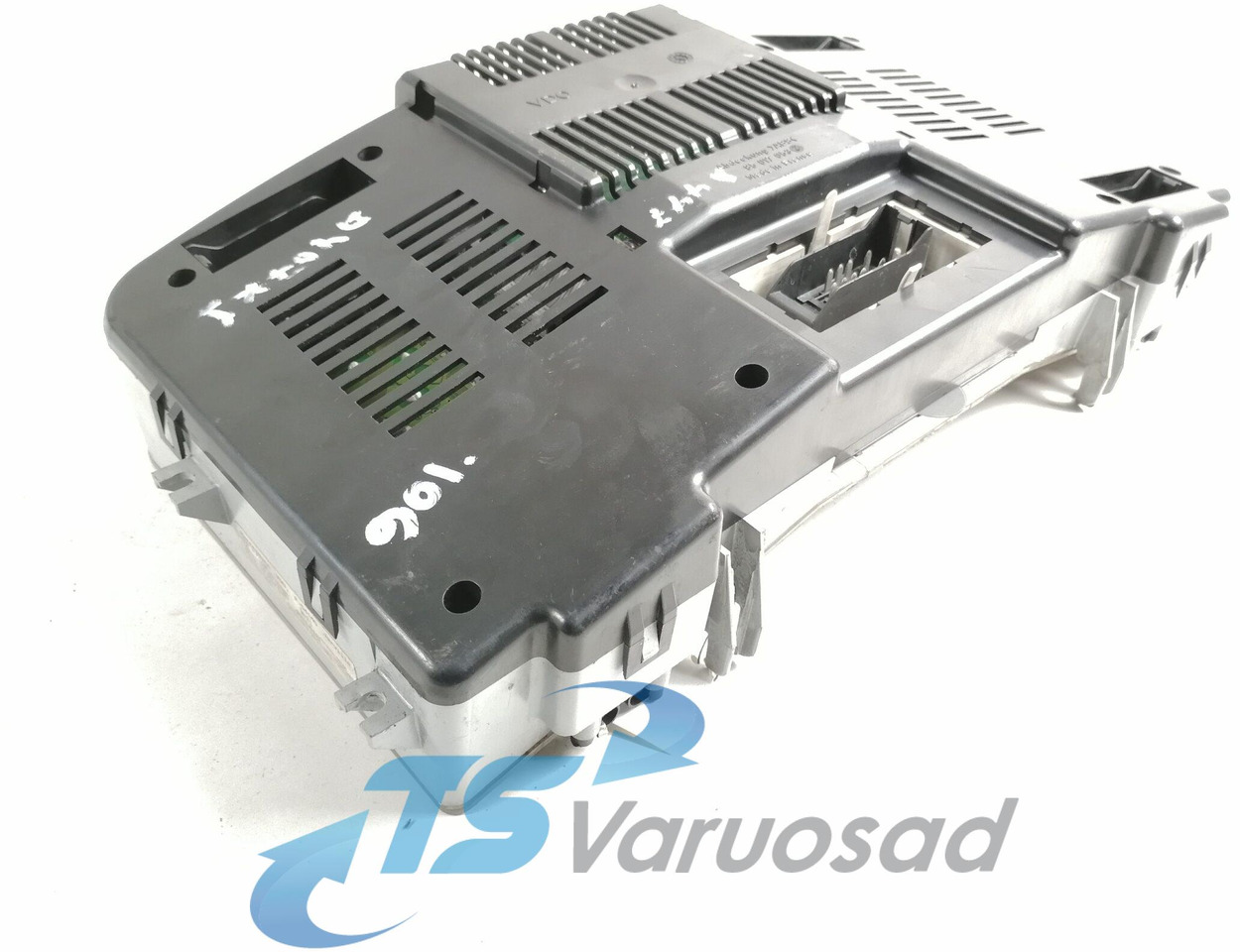 MAN Dashboard 81272026125 - Panel de instrumentos pour Camion: photos 5 MAN Dashboard 81272026125 - Panel de instrumentos pour Camion: photos 5