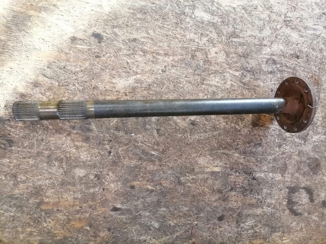 MAN Drive shaft 81355020147 - Demi arbre pour Camion: photos 2 MAN Drive shaft 81355020147 - Demi arbre pour Camion: photos 2