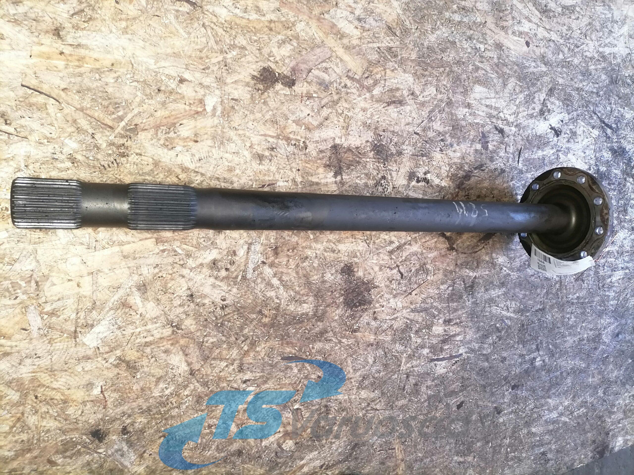 MAN Drive shaft 81355020147 - Demi arbre pour Camion: photos 2 MAN Drive shaft 81355020147 - Demi arbre pour Camion: photos 2