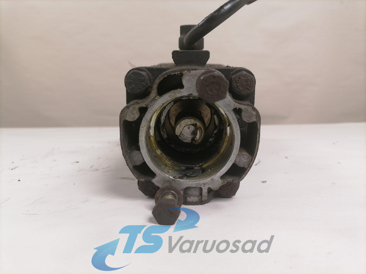 MAN Gear control 81326906027 - Boîte de vitesse et pièces pour Camion: photos 2 MAN Gear control 81326906027 - Boîte de vitesse et pièces pour Camion: photos 2