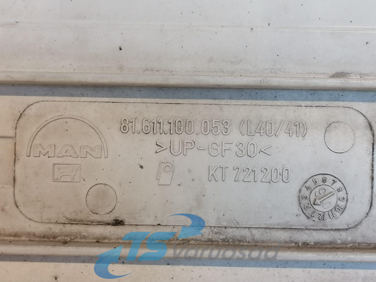 MAN Grille panel 81611100053 - Calandre pour Camion: photos 2 MAN Grille panel 81611100053 - Calandre pour Camion: photos 2