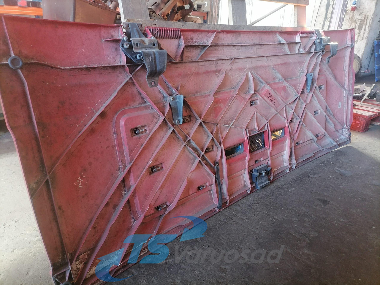 MAN Grille panel 81611100053 - Calandre pour Camion: photos 3 MAN Grille panel 81611100053 - Calandre pour Camion: photos 3