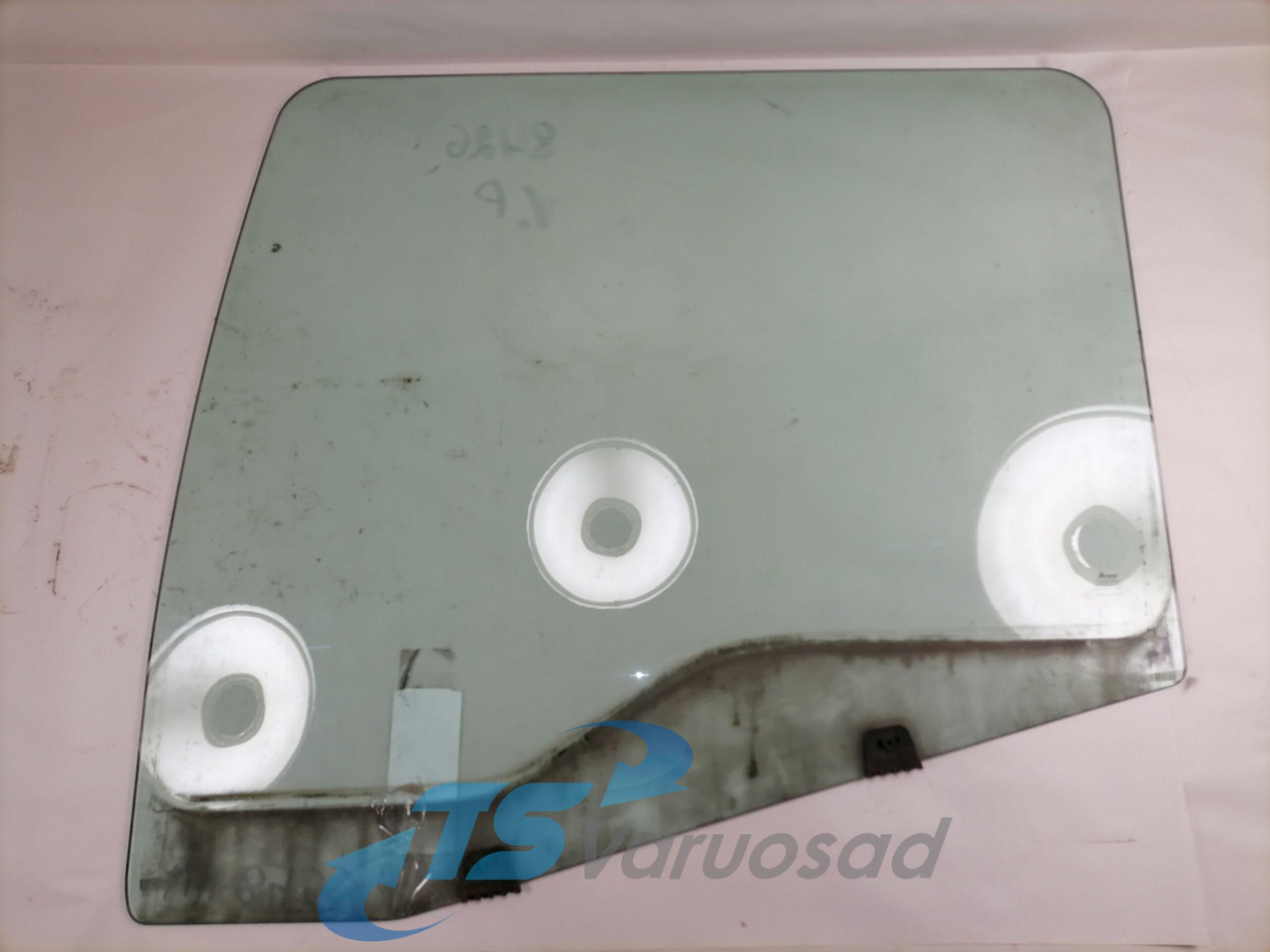MAN Küljeklaas, vasak 81626450039 - Fenêtre et pièces pour Camion: photos 2 MAN Küljeklaas, vasak 81626450039 - Fenêtre et pièces pour Camion: photos 2