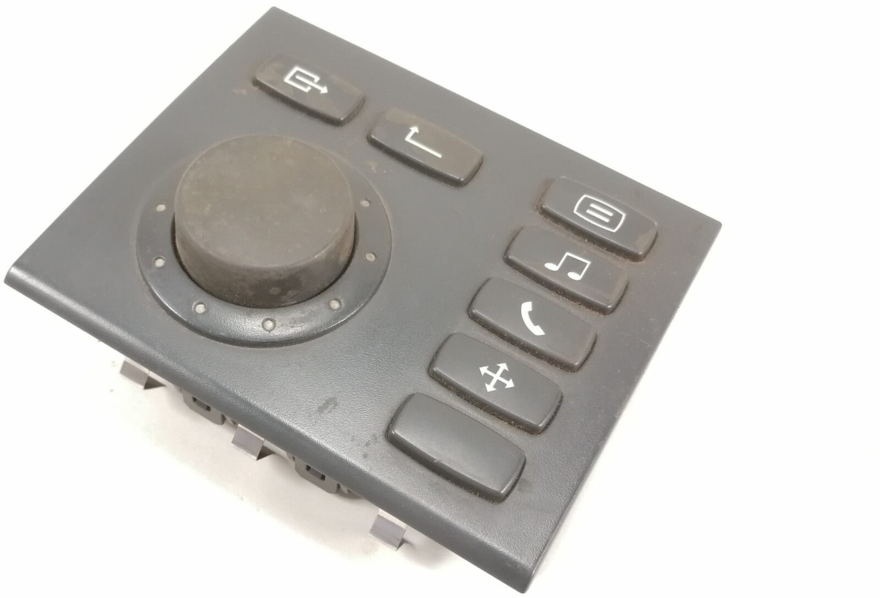 MAN Radio / Telefon 81255056759 - Bloc de gestion pour Camion: photos 1 MAN Radio / Telefon 81255056759 - Bloc de gestion pour Camion: photos 1