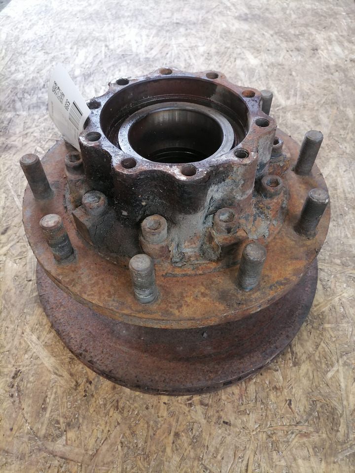 MAN Rear axel hub 81357013155 - Moyeu pour Camion: photos 3 MAN Rear axel hub 81357013155 - Moyeu pour Camion: photos 3