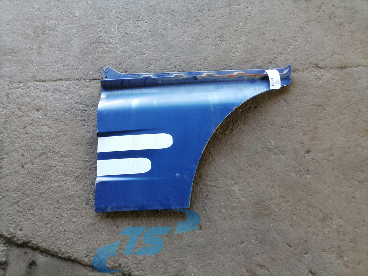 MAN Ukse pikendus, vasak 81626100019 - Portière et pièces pour Camion: photos 1 MAN Ukse pikendus, vasak 81626100019 - Portière et pièces pour Camion: photos 1