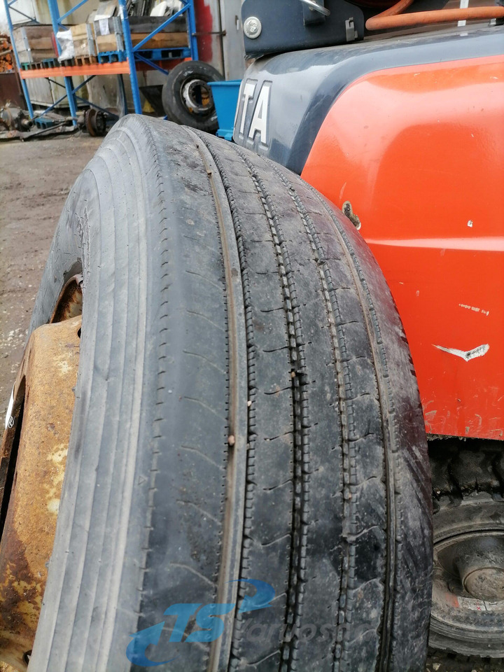 Mercedes-Benz Bridgestone R249 295/80R22,5 29580R225 - Pneus et jantes pour Camion: photos 4 Mercedes-Benz Bridgestone R249 295/80R22,5 29580R225 - Pneus et jantes pour Camion: photos 4