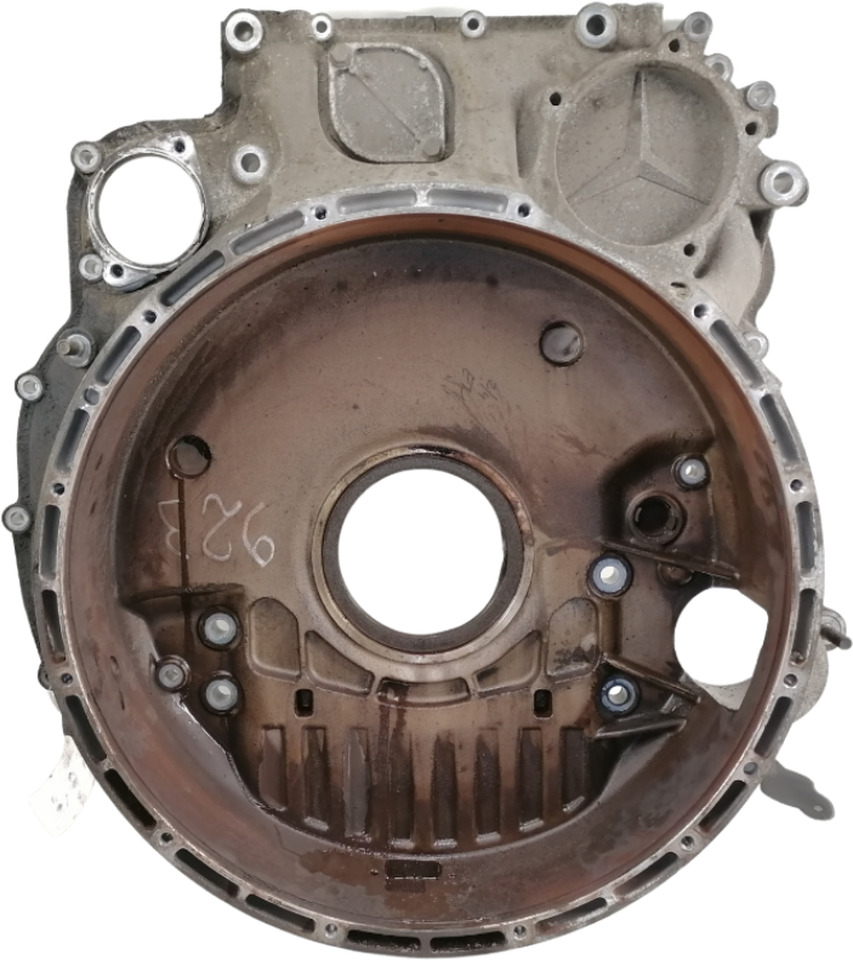 Mercedes-Benz Flywheel housing A4710157102 - Volant moteur pour Camion: photos 1 Mercedes-Benz Flywheel housing A4710157102 - Volant moteur pour Camion: photos 1