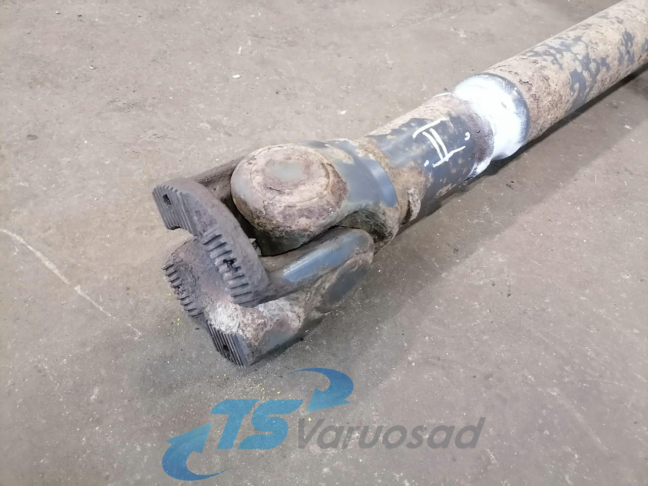 Mercedes-Benz Propeller shaft A6574101802 - Arbre à cardan pour Camion: photos 3 Mercedes-Benz Propeller shaft A6574101802 - Arbre à cardan pour Camion: photos 3