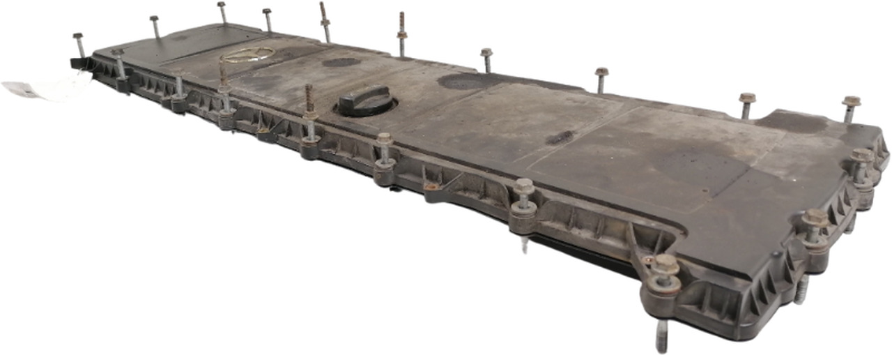 Mercedes-Benz Valve cover A4710101730 - Culasse pour Camion: photos 2 Mercedes-Benz Valve cover A4710101730 - Culasse pour Camion: photos 2