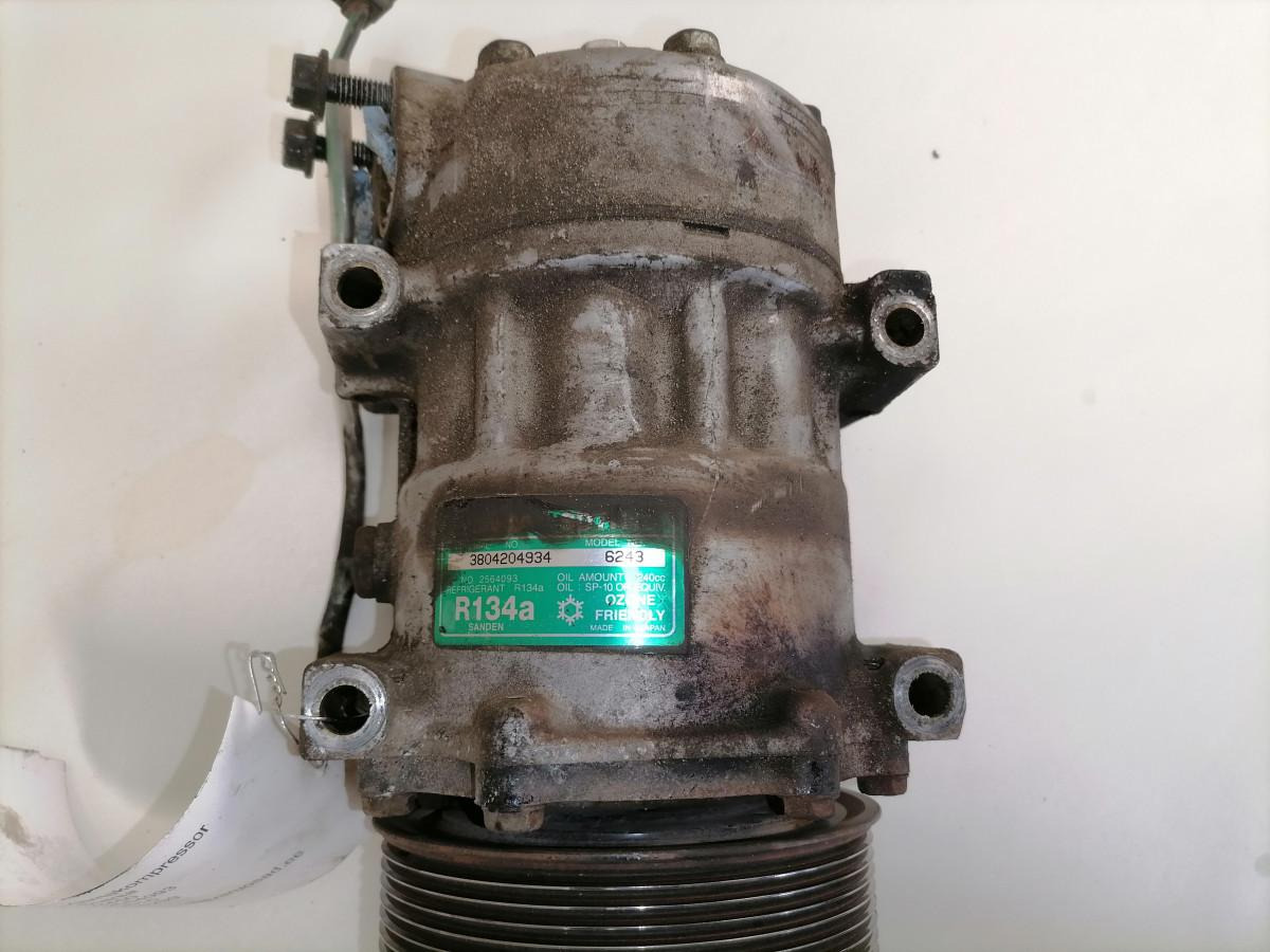Scania A/C compressor 2564093 - Chauffage/ Ventilation pour Camion: photos 4 Scania A/C compressor 2564093 - Chauffage/ Ventilation pour Camion: photos 4