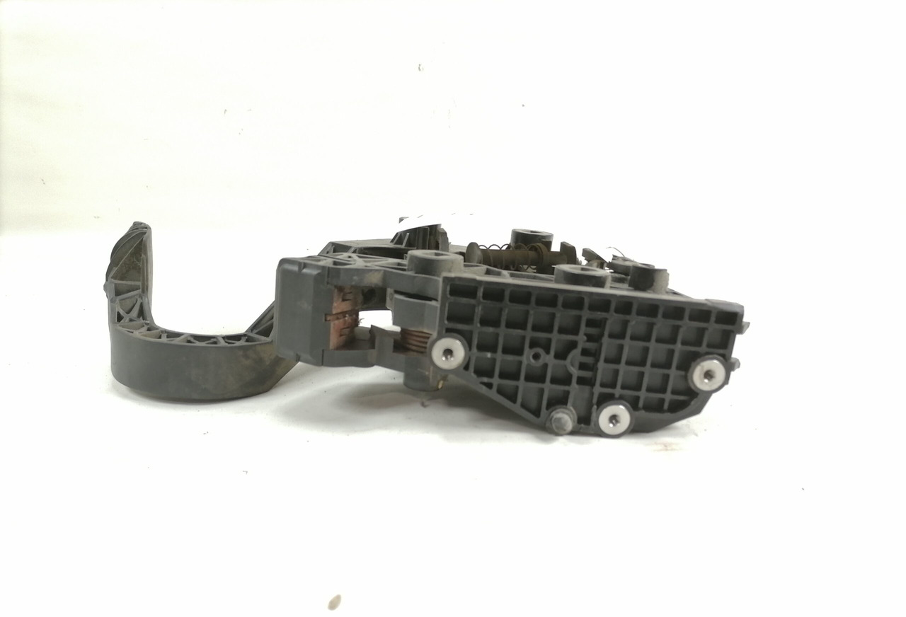 Scania Accelerator pedal 2395418 - Système de carburant pour Camion: photos 4 Scania Accelerator pedal 2395418 - Système de carburant pour Camion: photos 4