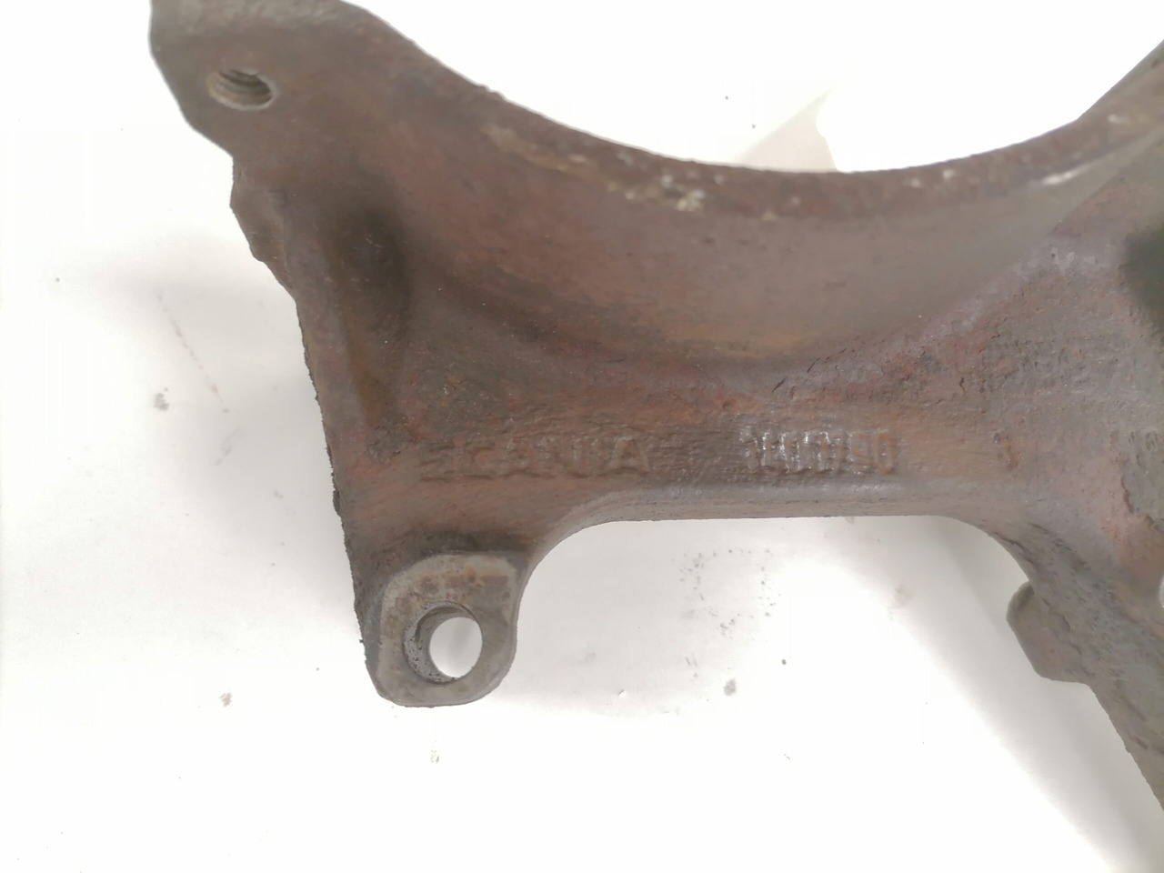 Scania Air conditioning compressor carrier 1400790 - Chauffage/ Ventilation pour Camion: photos 3 Scania Air conditioning compressor carrier 1400790 - Chauffage/ Ventilation pour Camion: photos 3