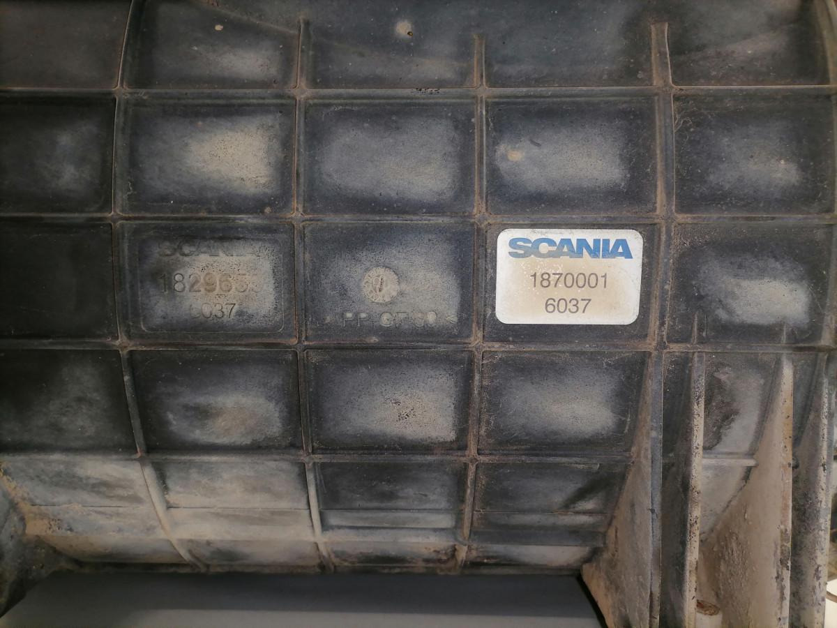 Scania Air filter housing 1829653 - Système d'admission d'air pour Camion: photos 5 Scania Air filter housing 1829653 - Système d'admission d'air pour Camion: photos 5