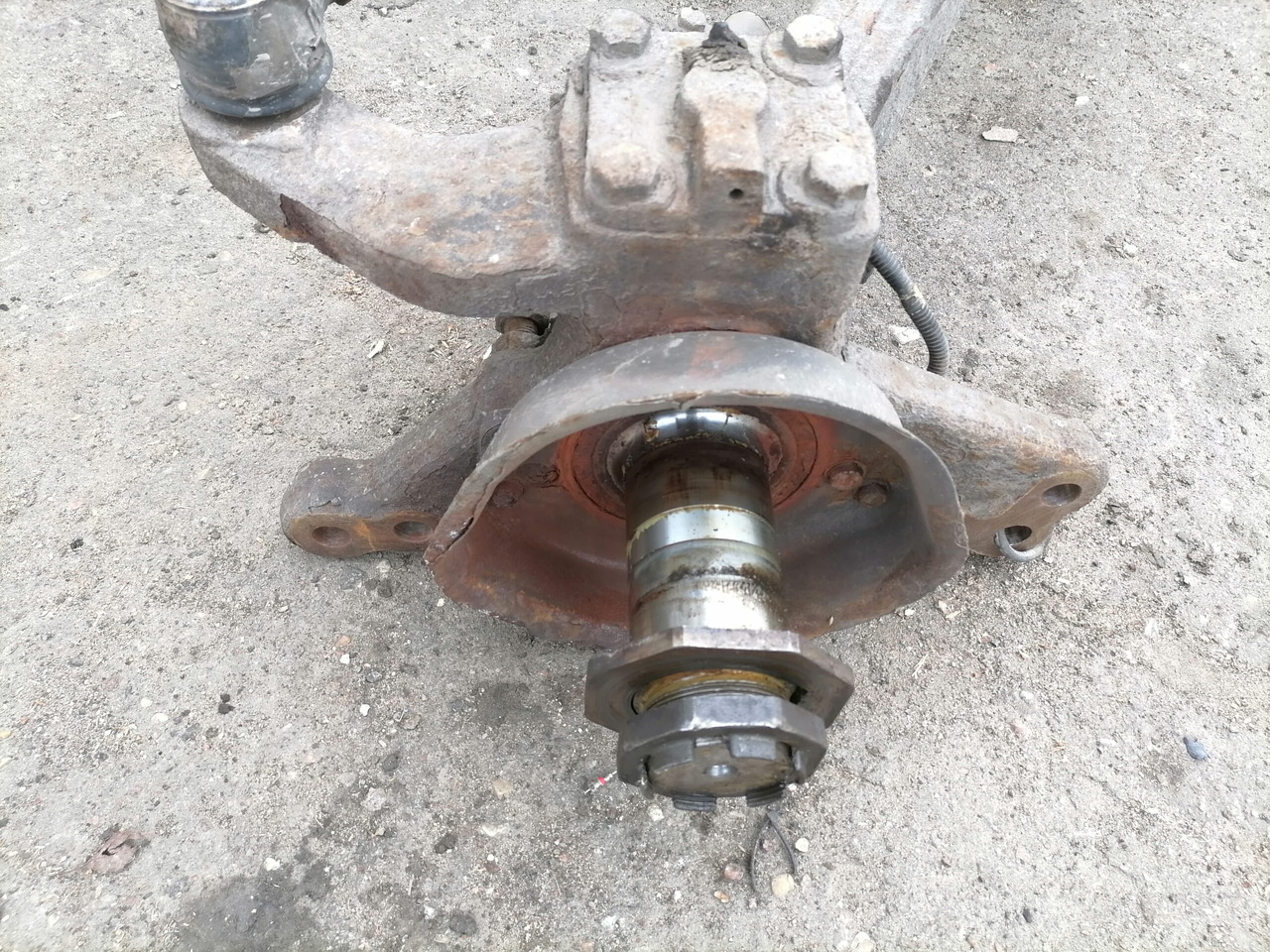 Scania Axel housing 1394399 - Essieu avant pour Camion: photos 4 Scania Axel housing 1394399 - Essieu avant pour Camion: photos 4