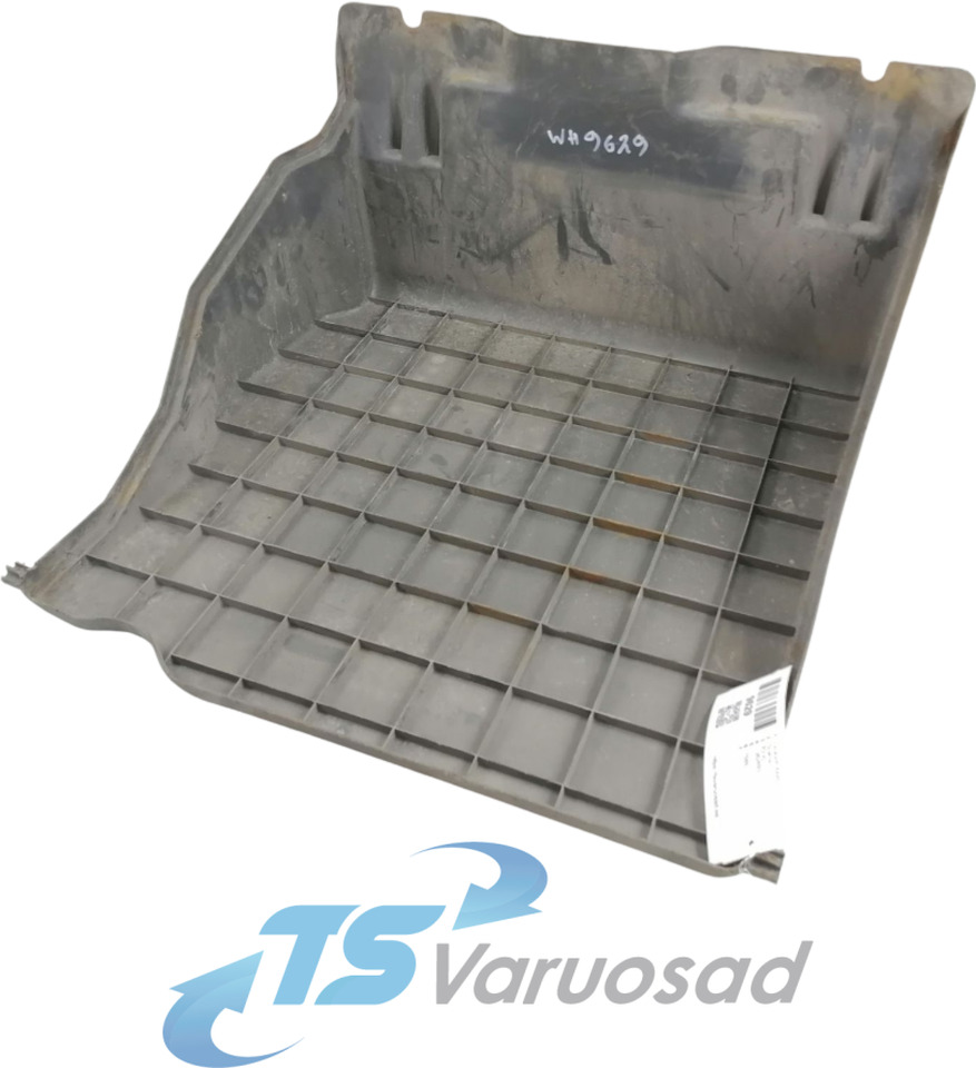 Scania Battery cover 1362693 - Accumulateur pour Camion: photos 1 Scania Battery cover 1362693 - Accumulateur pour Camion: photos 1