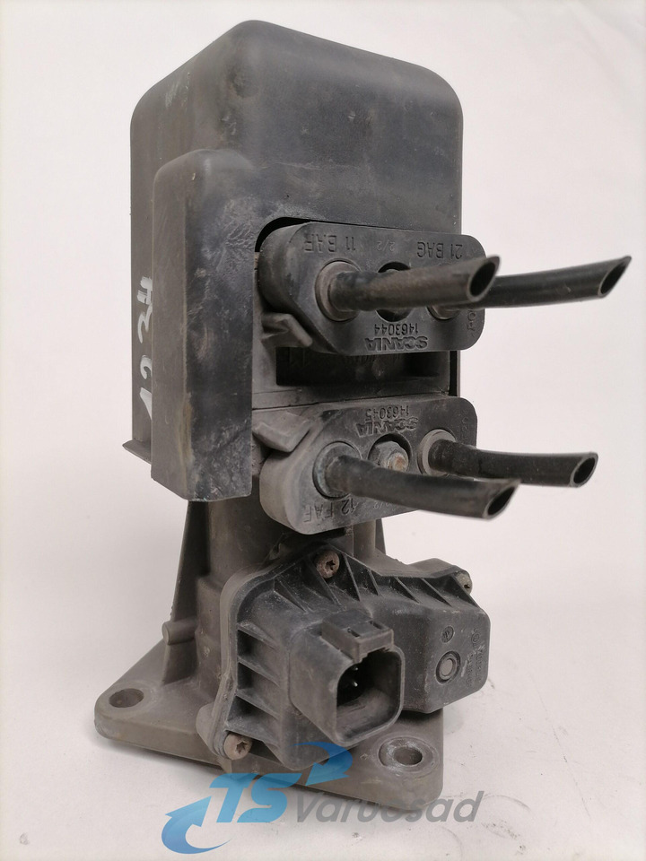 Scania Brake pressure control 1442938 - Valve de frein pour Camion: photos 1 Scania Brake pressure control 1442938 - Valve de frein pour Camion: photos 1