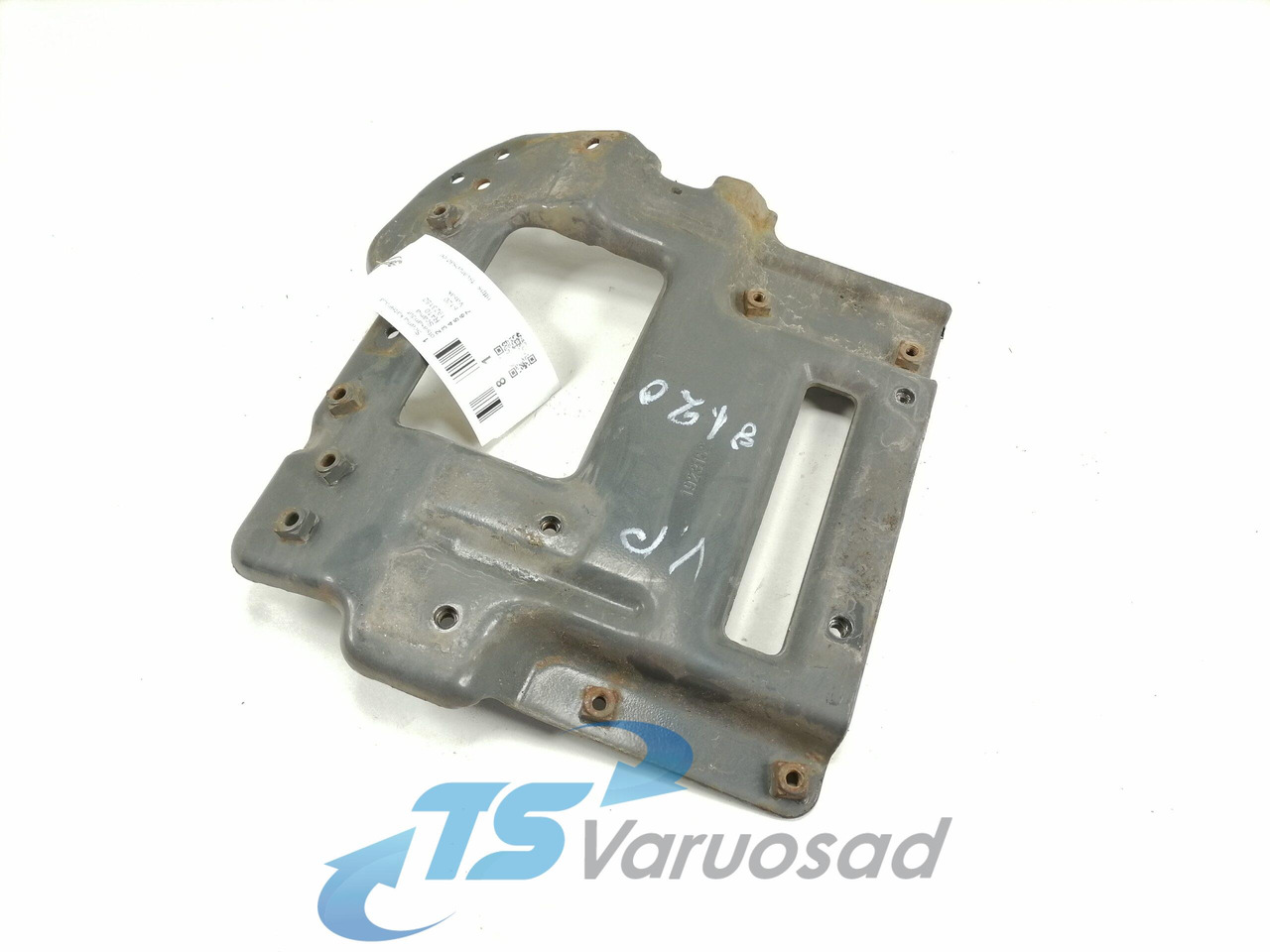 Scania Bumper bracket 1923152 - Pare-chocs pour Camion: photos 1 Scania Bumper bracket 1923152 - Pare-chocs pour Camion: photos 1