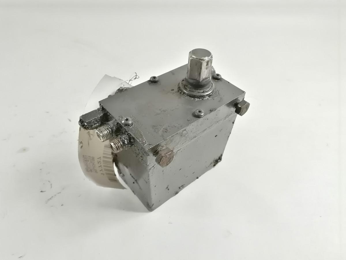 Scania Cab tilting pump 1794907 - Suspension de cabine pour Camion: photos 4 Scania Cab tilting pump 1794907 - Suspension de cabine pour Camion: photos 4