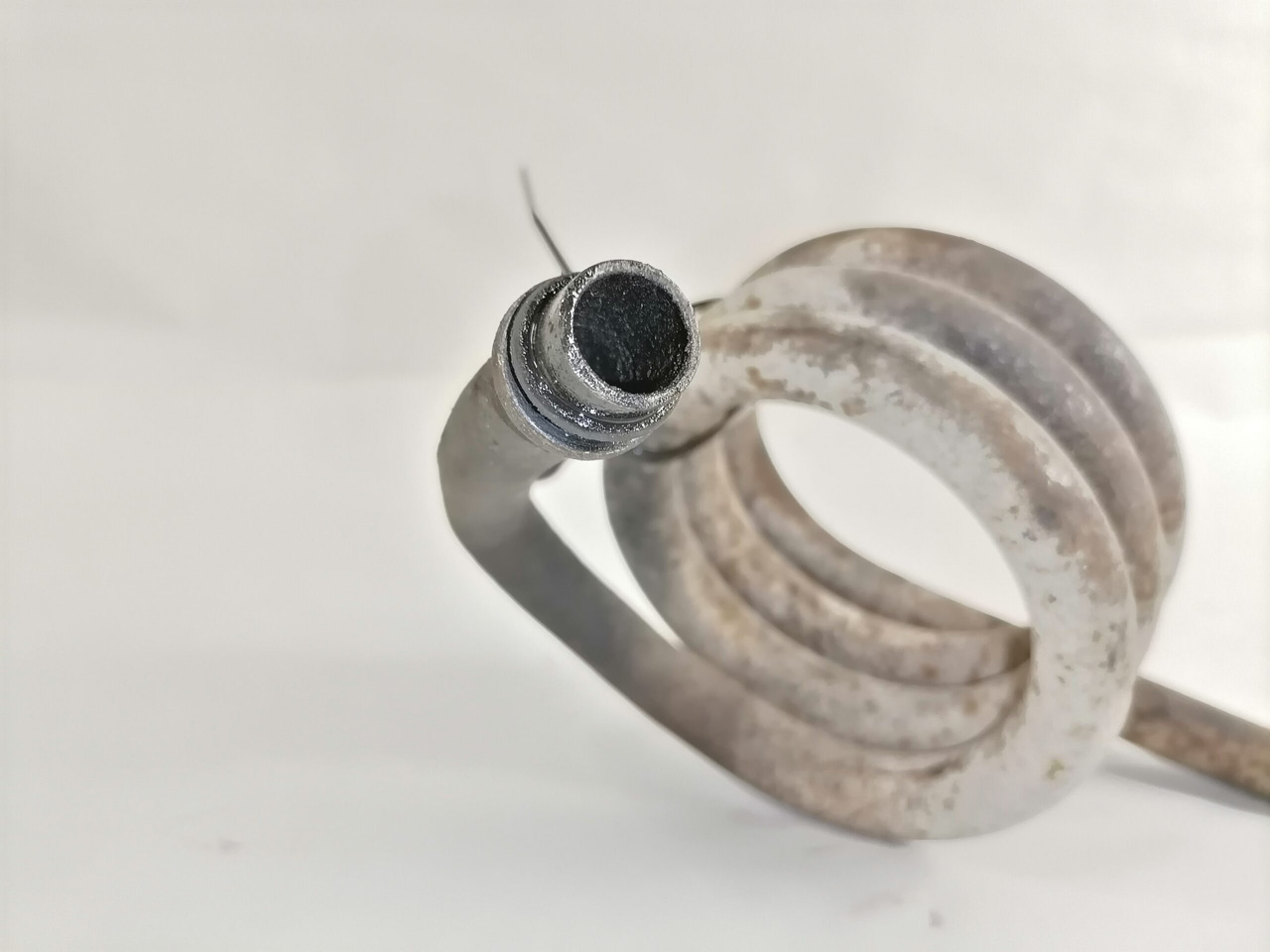 Scania Compressor air pipe 1933077 - Compresseur pour Camion: photos 3 Scania Compressor air pipe 1933077 - Compresseur pour Camion: photos 3