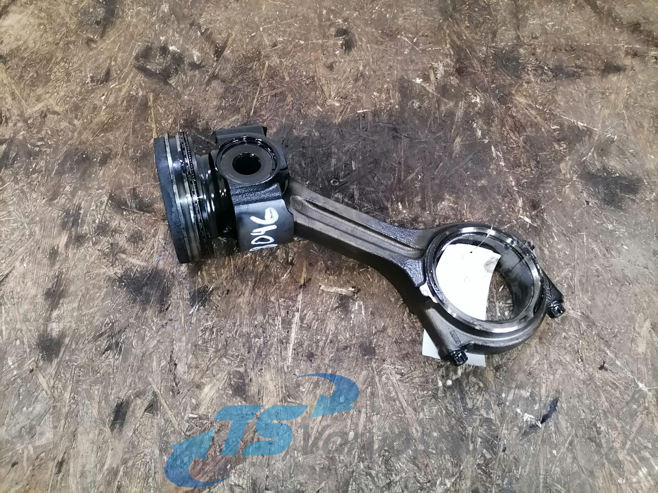 Scania Connecting rod + piston 2263286 - Pistons/ Anneaux/ Manchons pour Camion: photos 1 Scania Connecting rod + piston 2263286 - Pistons/ Anneaux/ Manchons pour Camion: photos 1