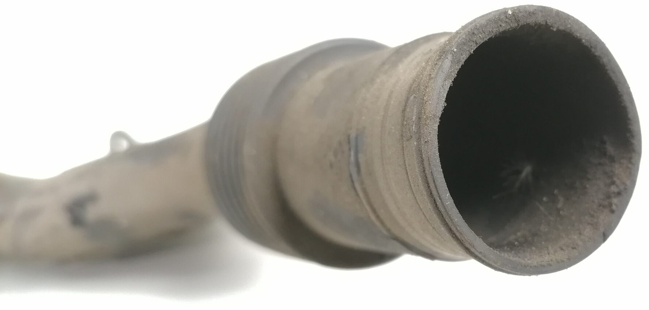 Scania Crankcase Ventilation Pipe 1527683 - Carter pour Camion: photos 3 Scania Crankcase Ventilation Pipe 1527683 - Carter pour Camion: photos 3