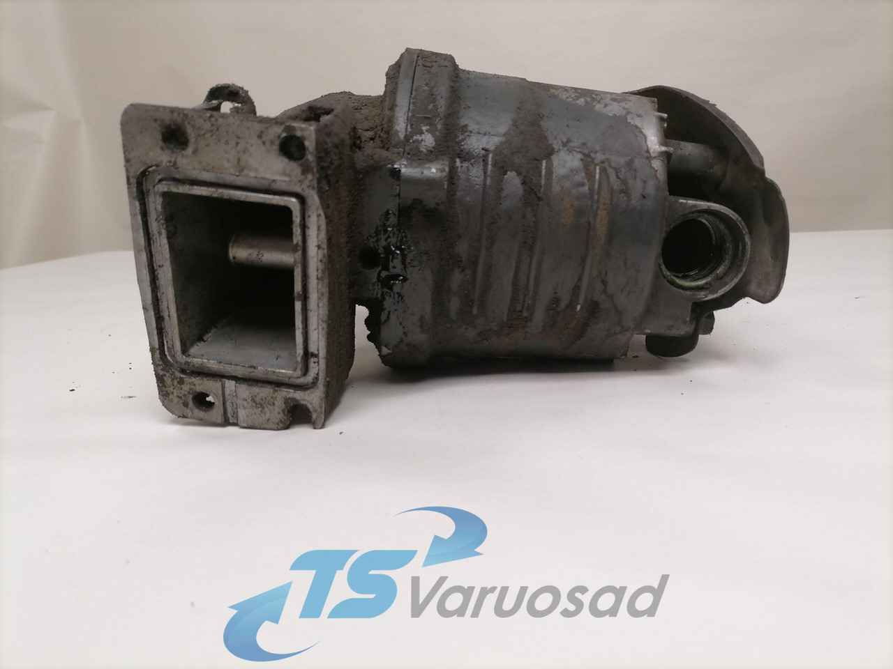 Scania Crankcase ventilation 1753376 - Carter pour Camion: photos 5 Scania Crankcase ventilation 1753376 - Carter pour Camion: photos 5