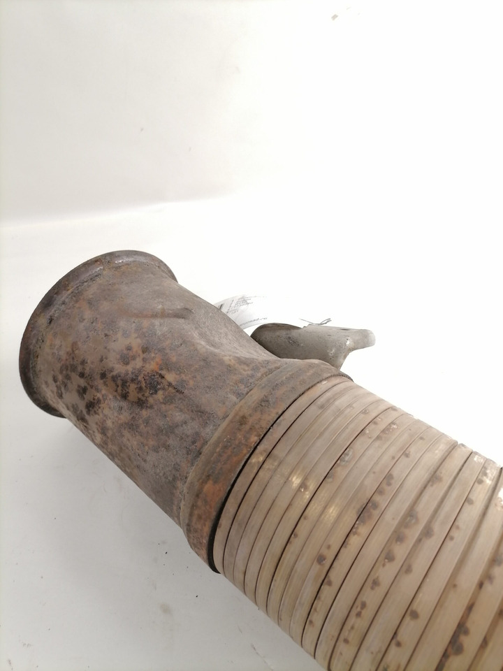 Scania Exhaust pipe 1734040 - Silencieux pour Camion: photos 3 Scania Exhaust pipe 1734040 - Silencieux pour Camion: photos 3