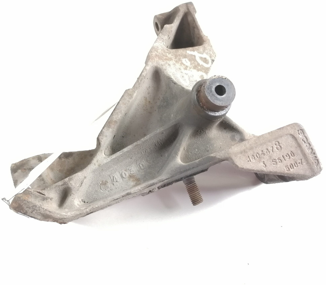 Scania Front bumper carrier 1404478 - Pare-chocs pour Camion: photos 1 Scania Front bumper carrier 1404478 - Pare-chocs pour Camion: photos 1