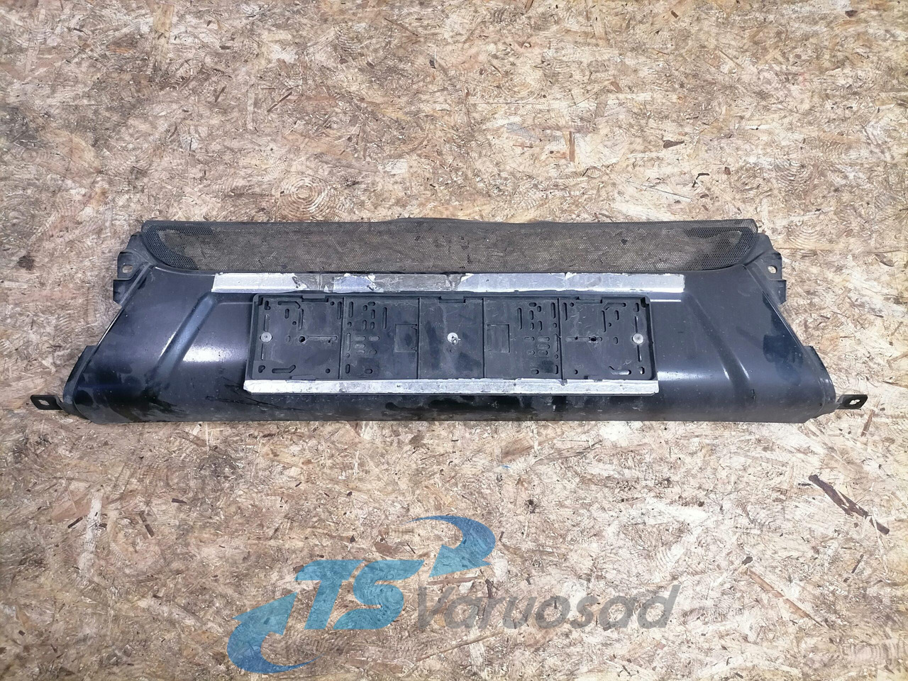 Scania Front bumper cover plastic 1865181 - Aérodynamique/ Spoilers pour Camion: photos 5 Scania Front bumper cover plastic 1865181 - Aérodynamique/ Spoilers pour Camion: photos 5