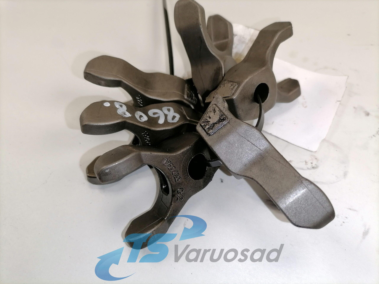 Scania Injector holder 1729620 - Pompe à carburant pour Camion: photos 2 Scania Injector holder 1729620 - Pompe à carburant pour Camion: photos 2