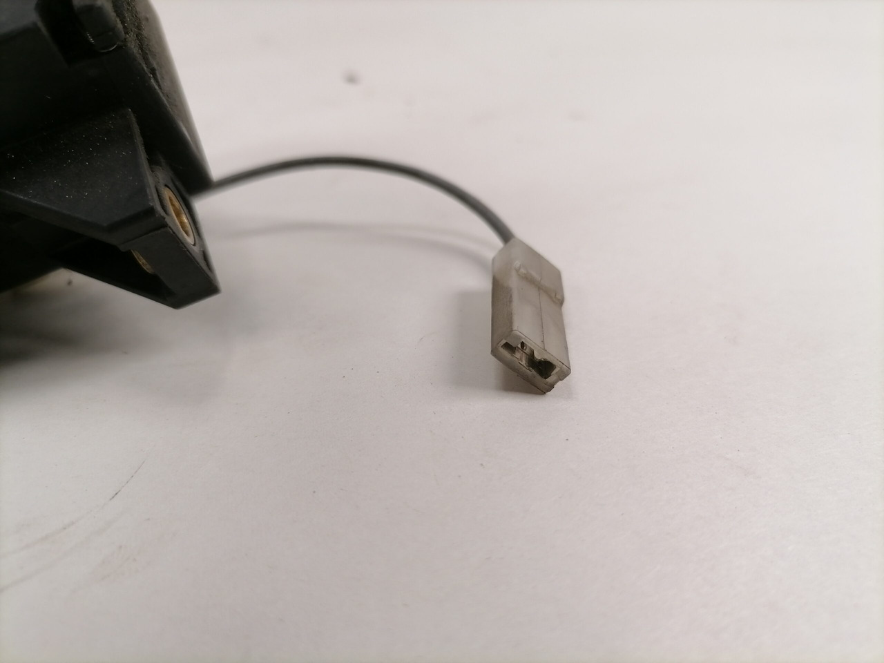 Scania Juhtkang, suunatuled 1402449 - Système électrique pour Camion: photos 3 Scania Juhtkang, suunatuled 1402449 - Système électrique pour Camion: photos 3