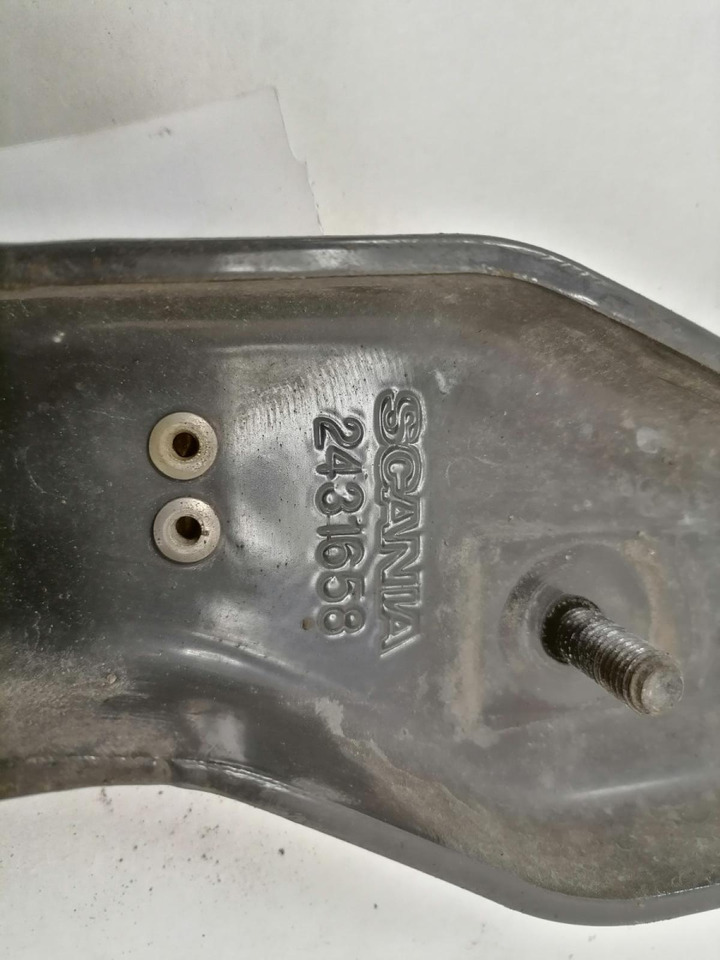 Scania Juhtmestiku kandur 2431658 - Pièce universelle pour Camion: photos 3 Scania Juhtmestiku kandur 2431658 - Pièce universelle pour Camion: photos 3