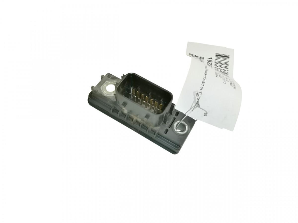 Scania Juhtplokk 2458277 - Bloc de gestion pour Camion: photos 1 Scania Juhtplokk 2458277 - Bloc de gestion pour Camion: photos 1