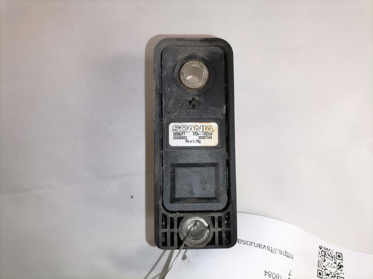 Scania Juhtplokk 2458277 - Bloc de gestion pour Camion: photos 3 Scania Juhtplokk 2458277 - Bloc de gestion pour Camion: photos 3
