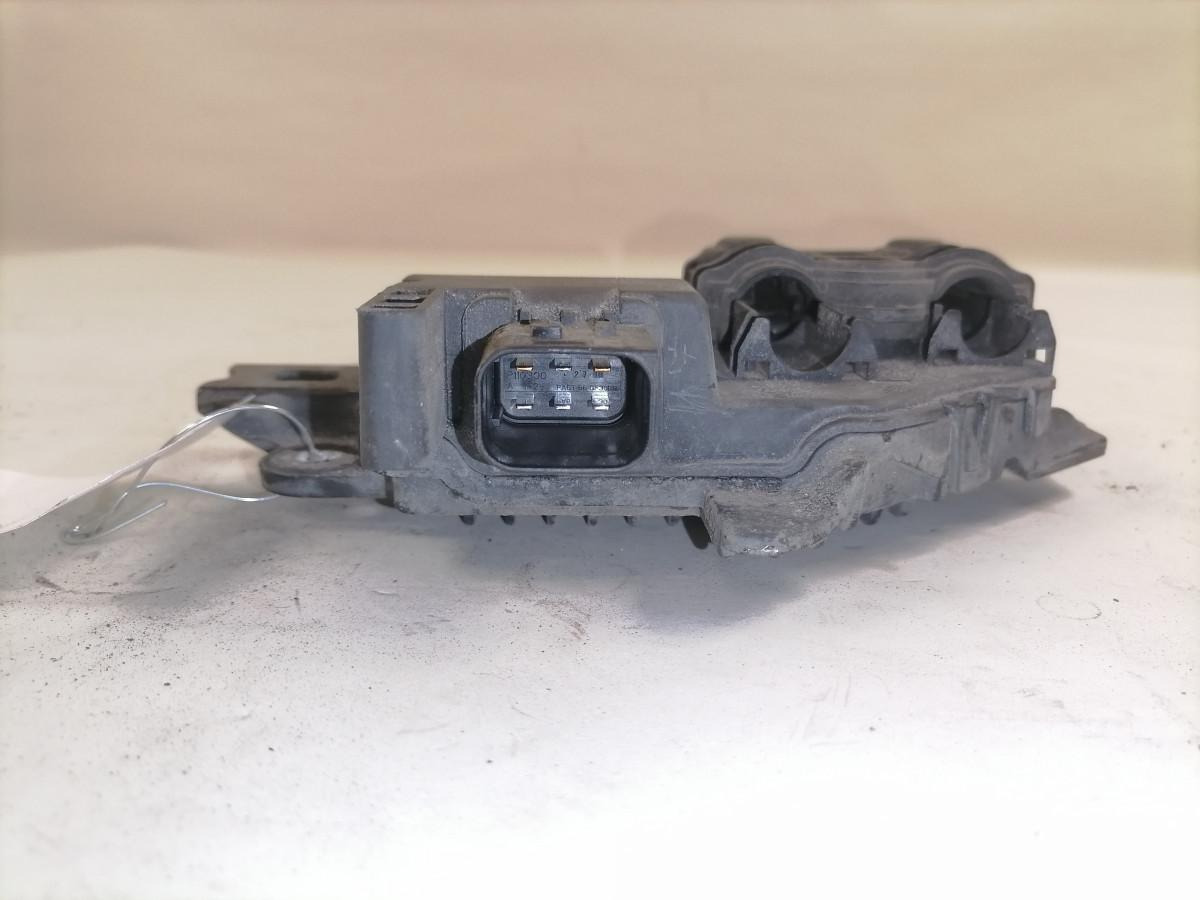 Scania Juhtplokk 2619143 - Bloc de gestion pour Camion: photos 2 Scania Juhtplokk 2619143 - Bloc de gestion pour Camion: photos 2